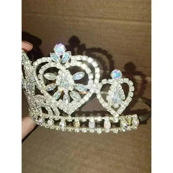 Silver Tiara - Picture 9 of 9